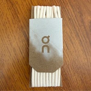 ON Cream Shoelaces